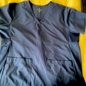 Med couture maternity scrubs top